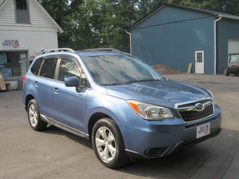 Used 2016 Subaru Forester 2.5i Premium AWD/4WD image 11