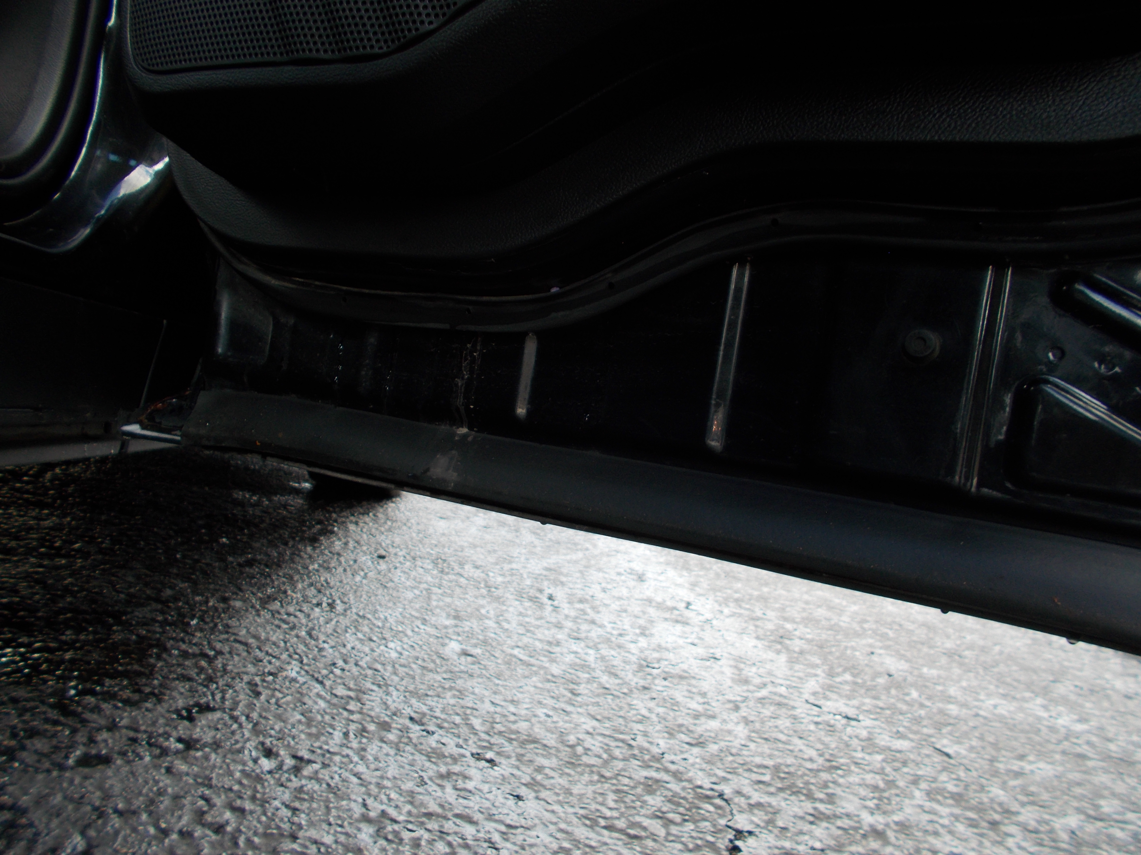 Used 2011 Ford Taurus Limited FWD image 18