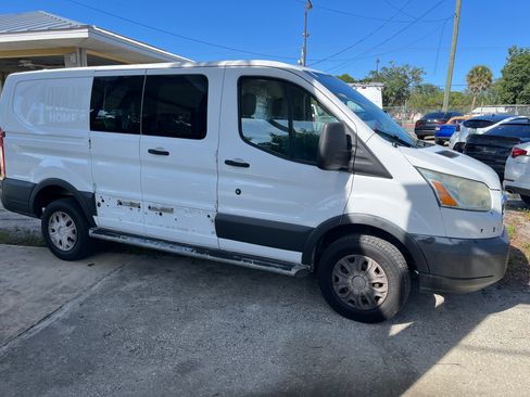 Used 2015 Ford Transit 250 image 5
