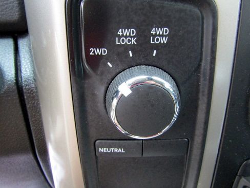 Used 2015 RAM 2500 4x4 Crew Cab Big Horn image 27