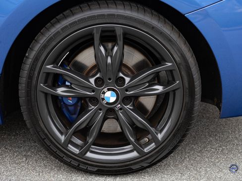 Used 2017 BMW M240i image 6