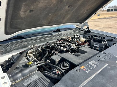 Used 2015 Chevrolet Silverado 1500 image 25