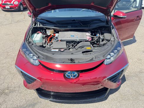 Used 2019 Toyota Mirai image 26