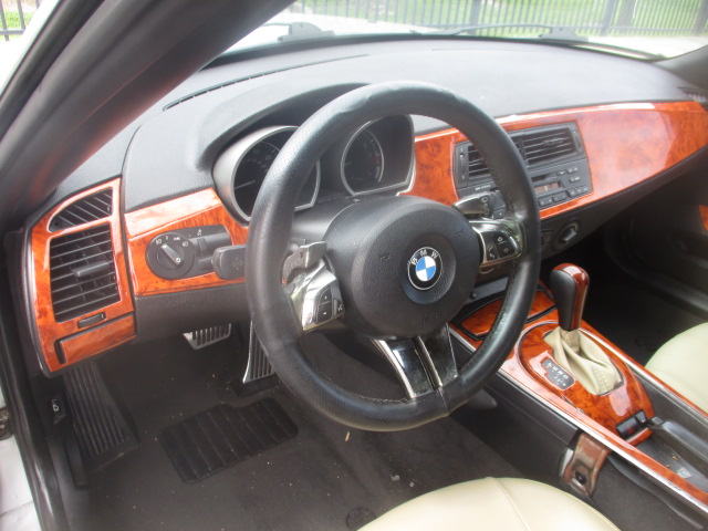 Used 2006 BMW Z4 3.0i Roadster RWD image 9