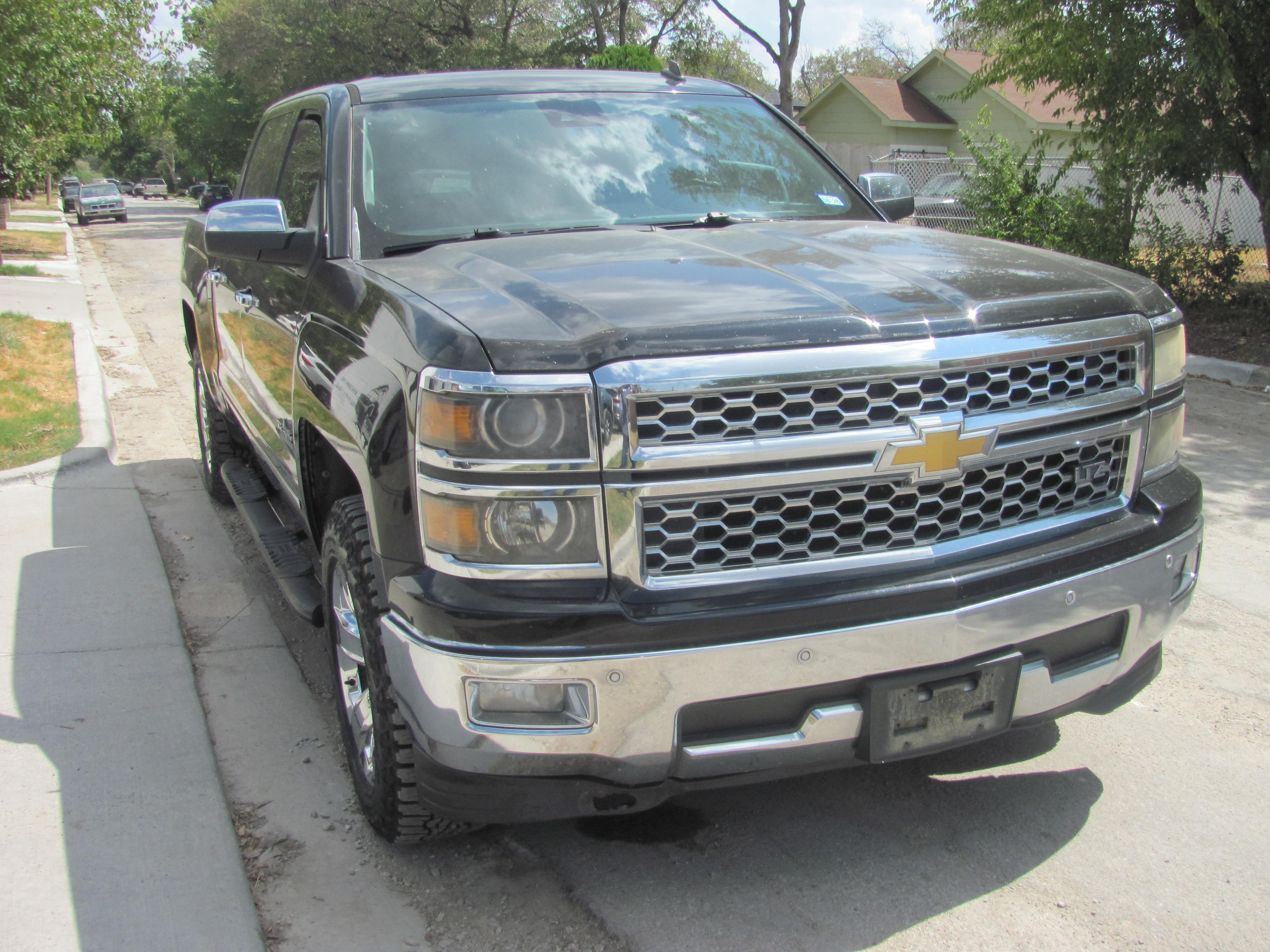 Used 2014 Chevrolet Silverado 1500 2WD Crew Cab LTZ image 2