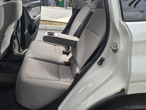 Used 2016 Subaru Forester 2.5i Premium image 25