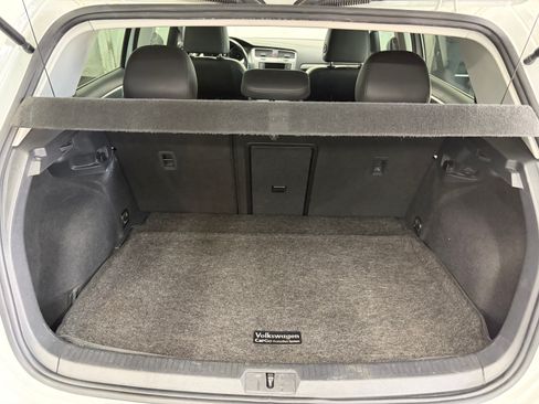 Used 2016 Volkswagen Golf 4-Door FWD image 18