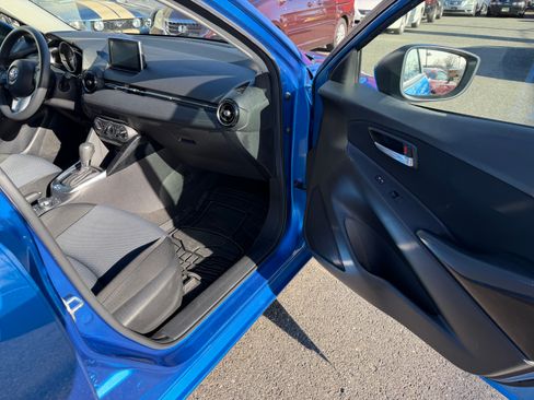 Used 2017 Toyota Yaris iA image 14