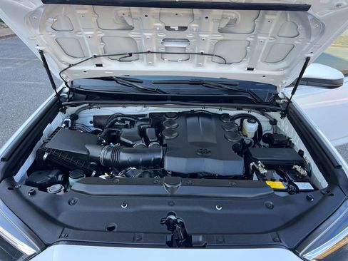 Used 2022 Toyota 4Runner TRD Sport image 11