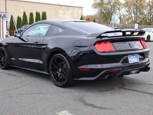 Used 2018 Ford Mustang GT image 6