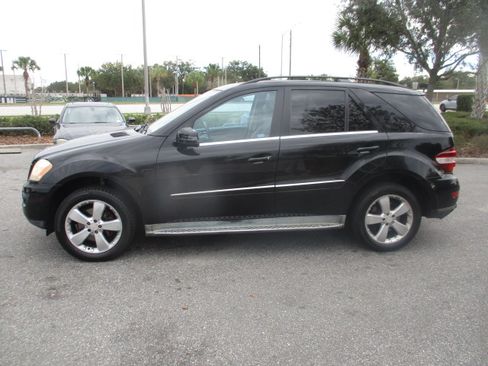 Used 2011 Mercedes-Benz ML 350 image 1