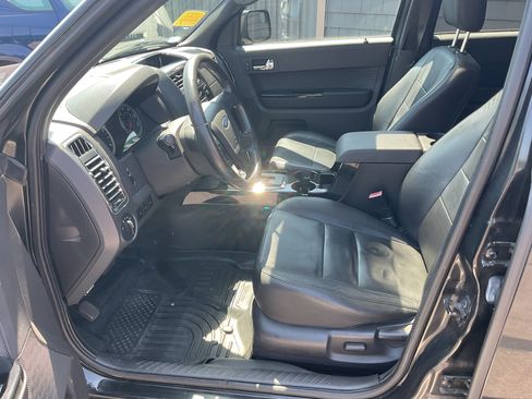 Used 2011 Ford Escape 4WD Limited image 11