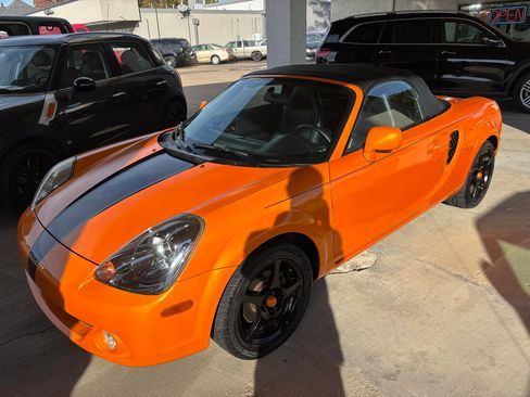 Used 2003 Toyota MR2 Spyder image 1