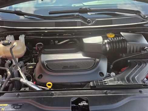 Used 2019 Chrysler Pacifica Touring Plus image 12