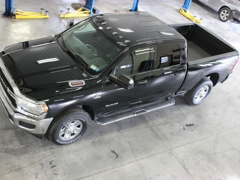 Used 2019 RAM 3500 Tradesman image 11