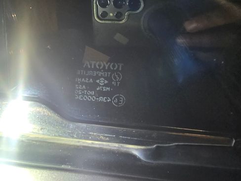 Used 1988 Toyota Pickup Deluxe image 66