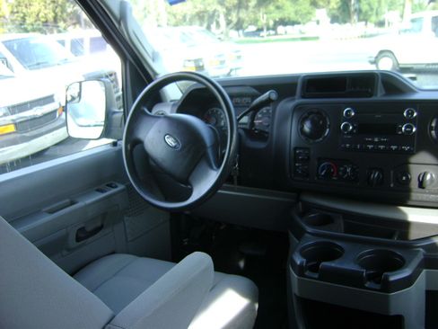 Used 2014 Ford E-350 and Econoline 350 XL image 9