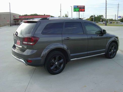 Used 2018 Dodge Journey Crossroad image 4