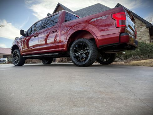 Used 2019 Ford F150 Lariat image 19