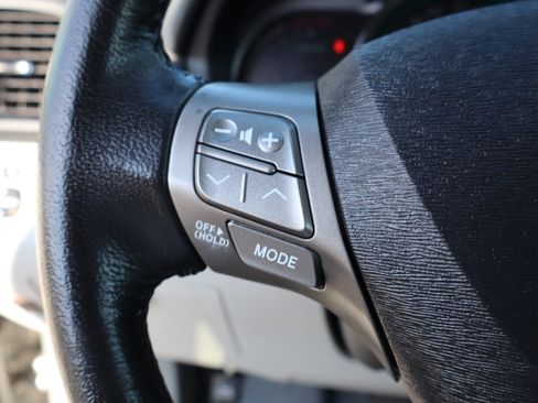 Used 2011 Toyota Venza AWD image 24