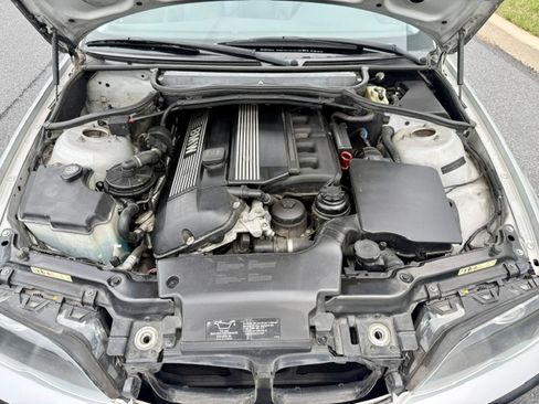 Used 2003 BMW 325i Sedan RWD image 25