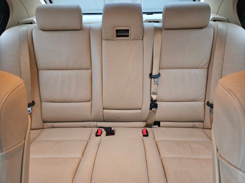 Used 2007 BMW 530xi image 58