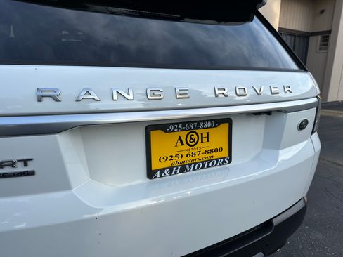 Used 2016 Land Rover Range Rover Sport HSE image 27