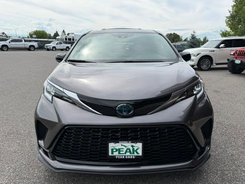 Used 2021 Toyota Sienna XSE AWD w/ Plus Package image 8
