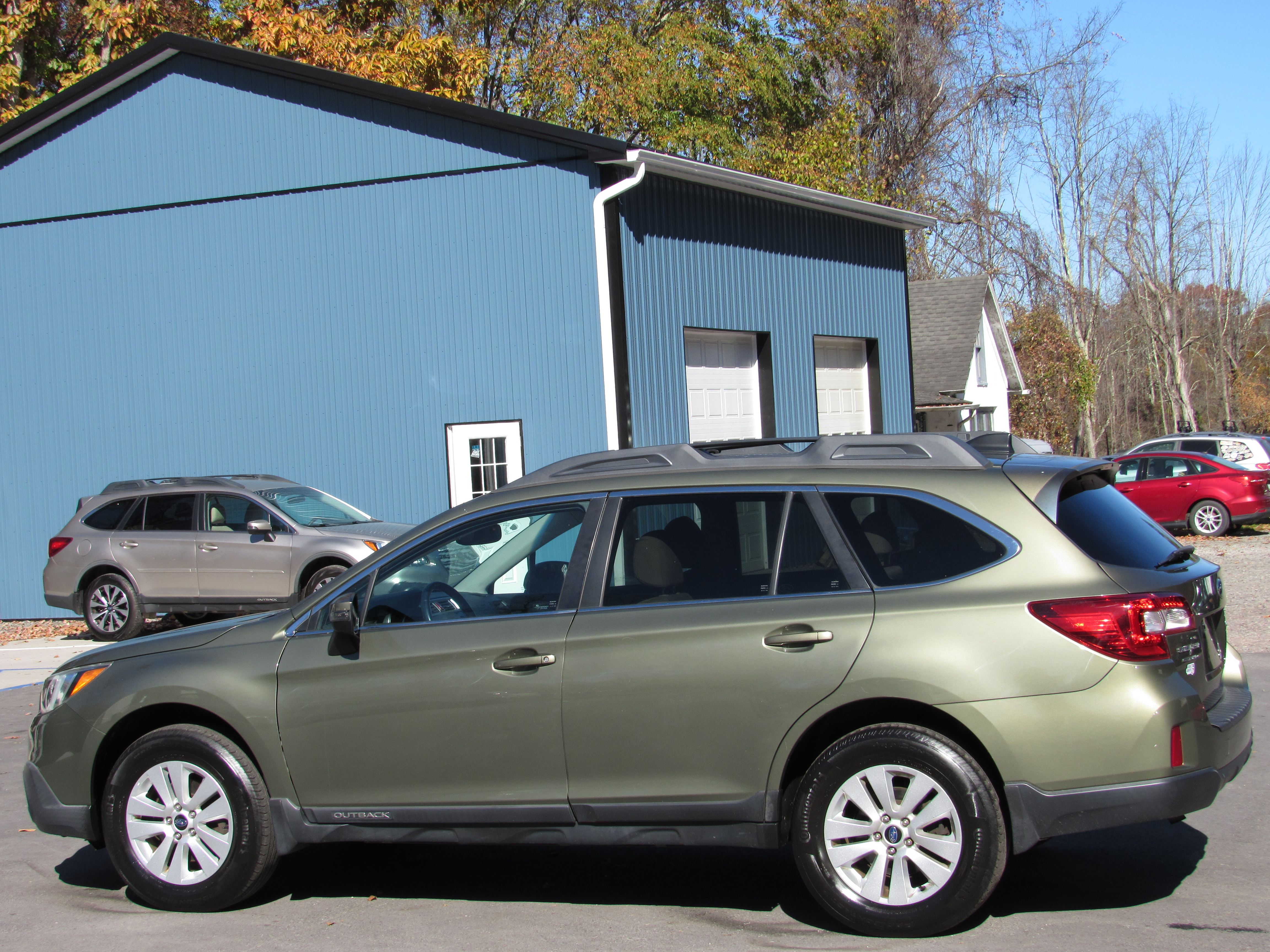 Used 2016 Subaru Outback 2.5i Premium AWD/4WD image 5