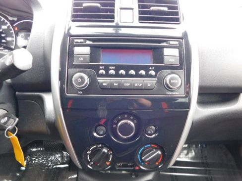 Used 2015 Nissan Versa Note SR FWD image 14