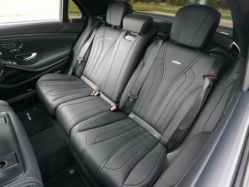 Used 2019 Mercedes-Benz S 63 AMG S 4MATIC Sedan image 11