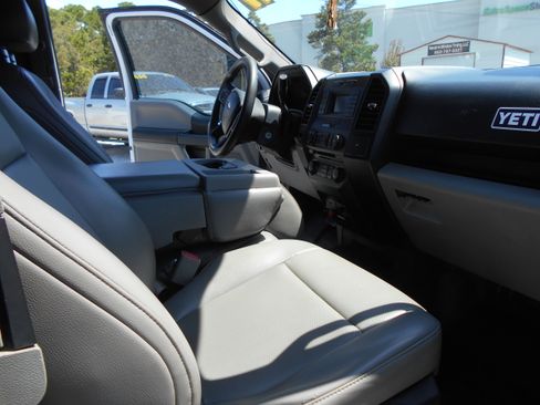 Used 2017 Ford F150 RWD image 9