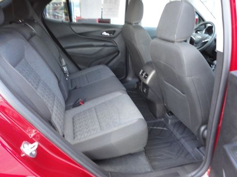 Used 2024 Chevrolet Equinox LT image 23