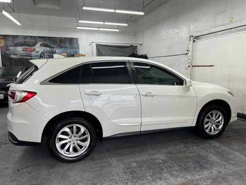 Used 2016 Acura RDX image 4