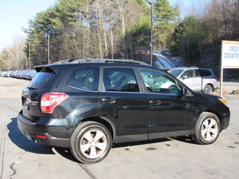 Used 2015 Subaru Forester 2.5i Limited AWD/4WD image 9