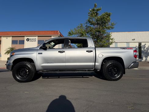 Used 2019 Toyota Tundra SR5 image 3