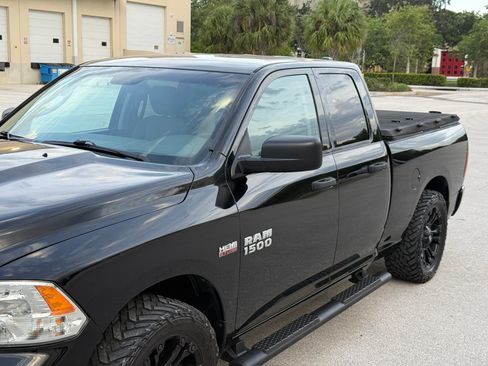 Used 2014 RAM 1500 ST RWD image 25