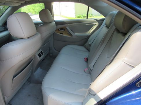 Used 2007 Toyota Camry V6 FWD image 12