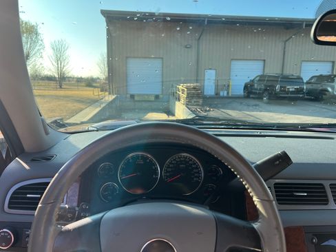 Used 2008 Chevrolet Tahoe LT image 12