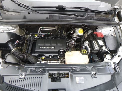 Used 2019 Chevrolet Trax LT image 18