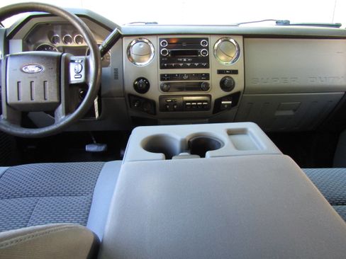 Used 2015 Ford F250 XLT image 14