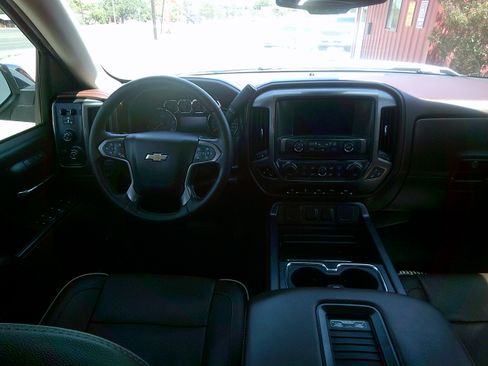 Used 2016 Chevrolet Silverado 1500 High Country AWD/4WD image 14