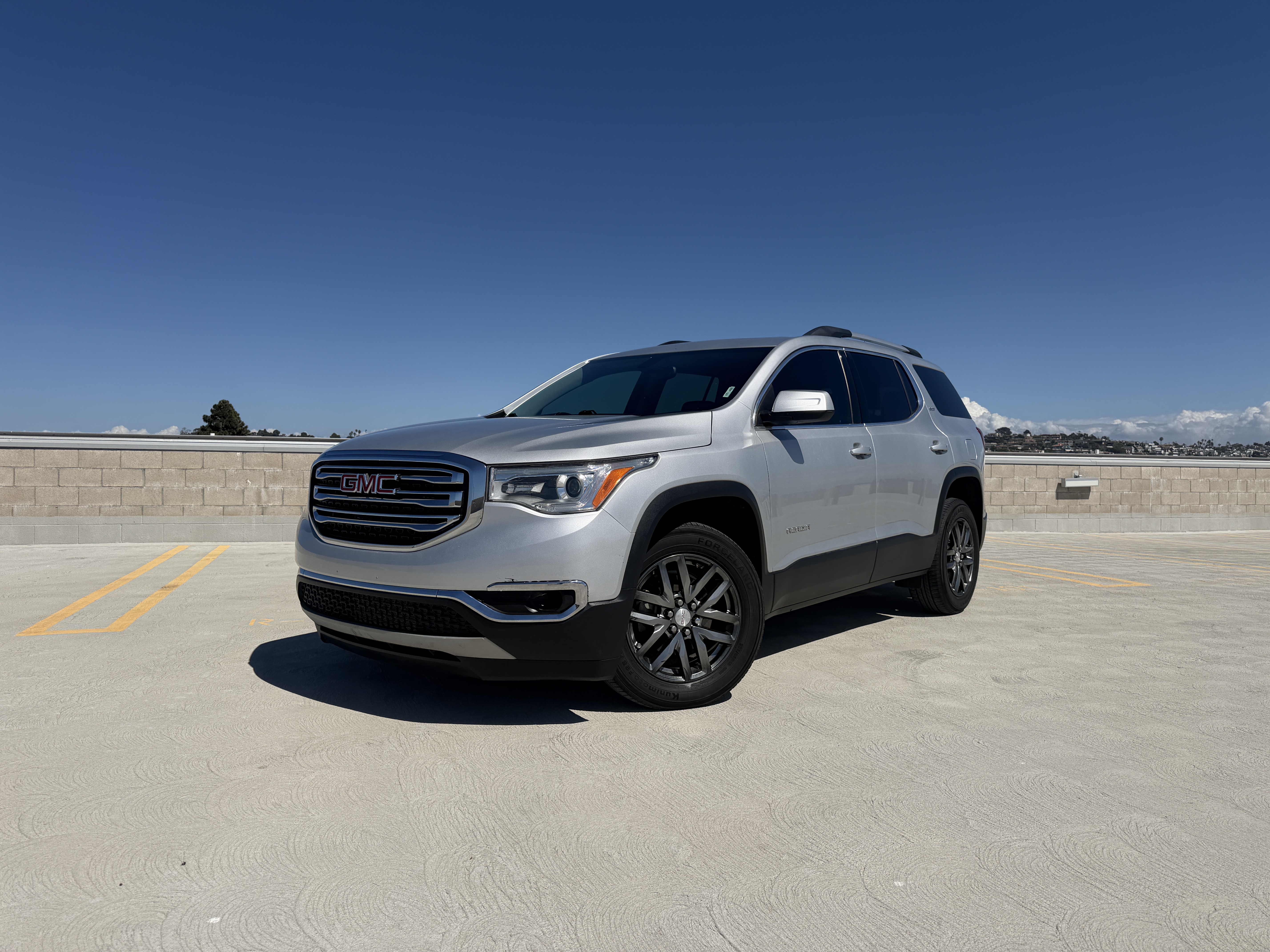 Used 2017 GMC Acadia FWD SLT w/ SLT-1 image 1