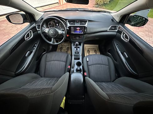 Used 2019 Nissan Sentra SV FWD image 10