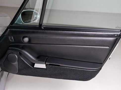 Used 1997 Porsche 911 Carrera 4S image 61