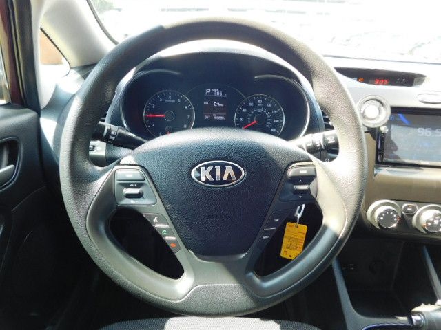 Used 2017 Kia Forte LX Sedan FWD image 13