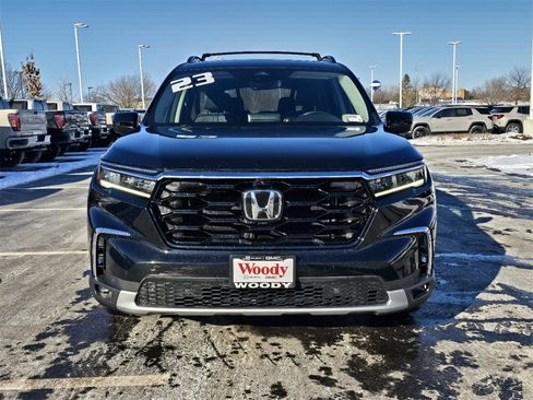 Used 2023 Honda Pilot Elite image 3