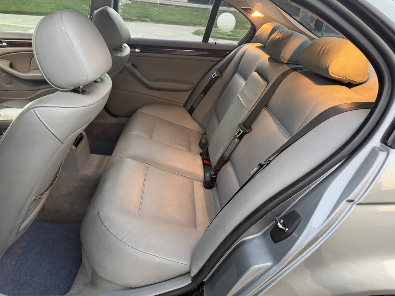 Used 2004 BMW 325i Sedan RWD image 18