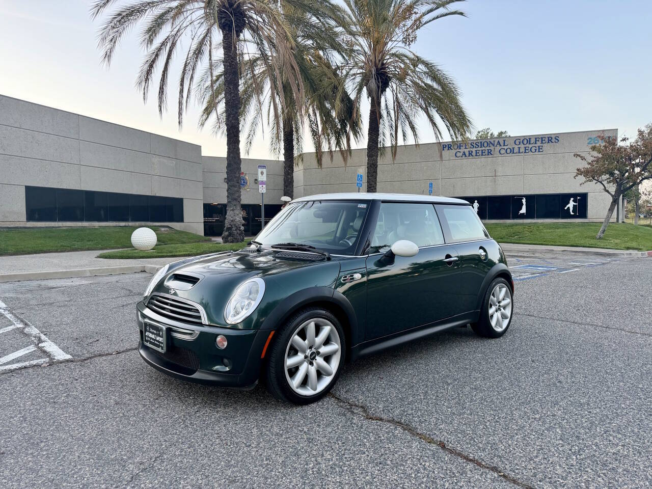 Used 2003 MINI Cooper S 2-Door Hardtop FWD image 1