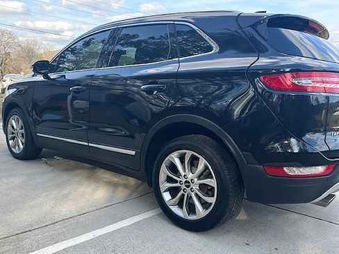 Used 2019 Lincoln MKC Select image 4